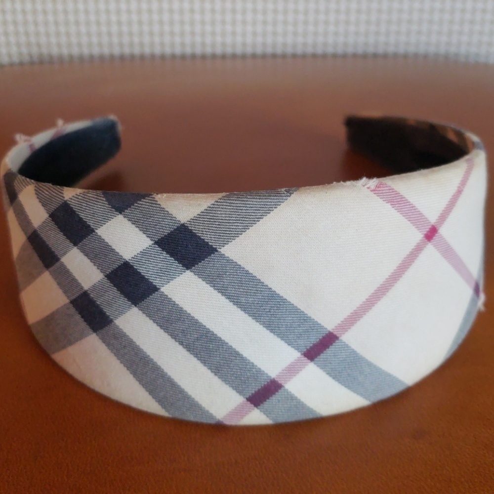 ***SOLD***Authentic 💯 Burberry headband 💯